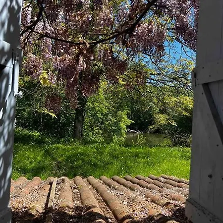 Large Farmhouse On The River, With Private Pool * Albas (Lot)